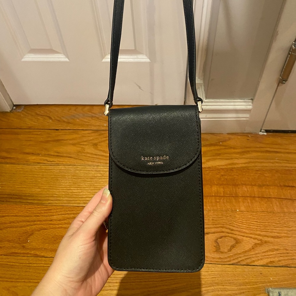 KATE SPADE PHONE CROSSBODY BAG - LIKE NEW CONDITION!